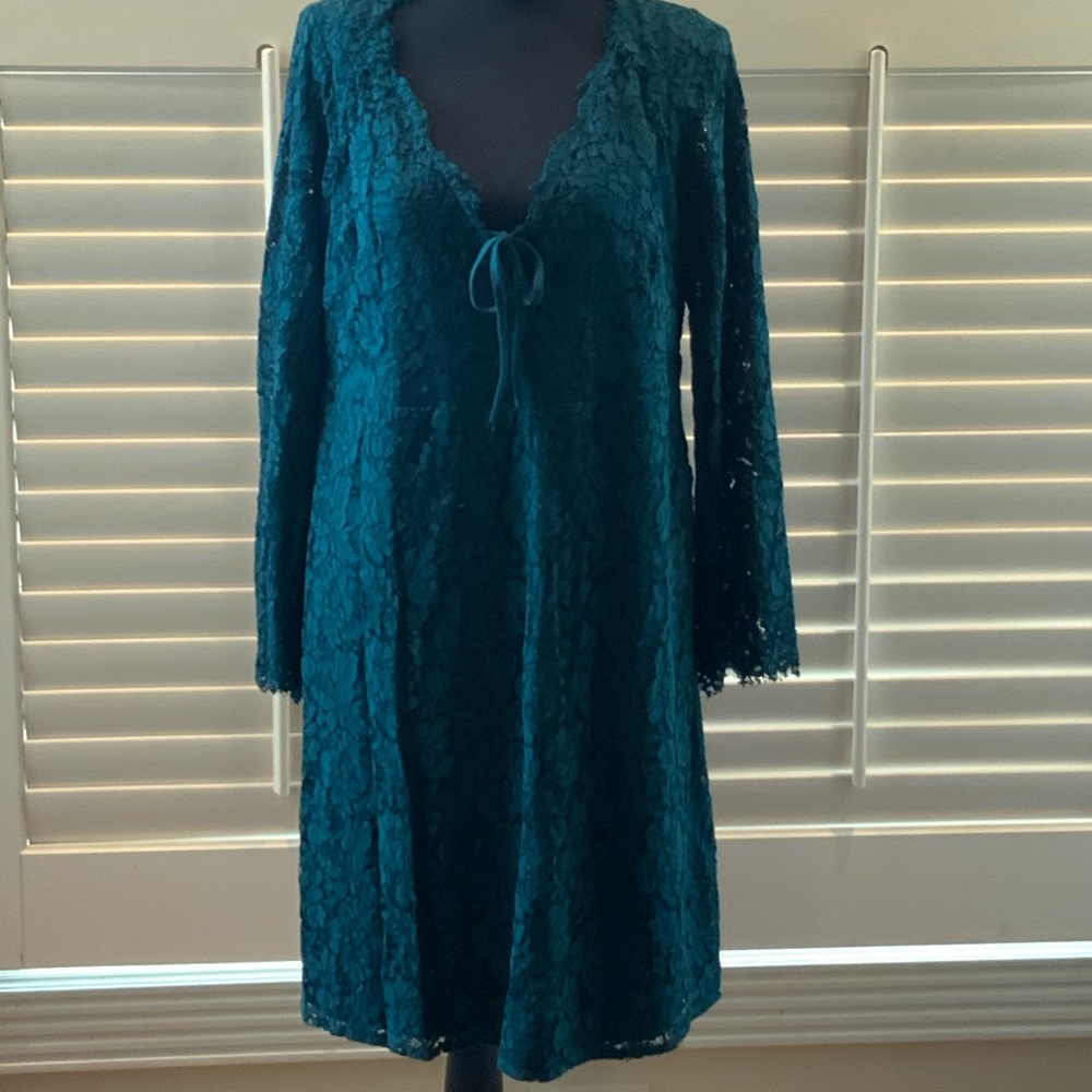 Green lace maternity dress